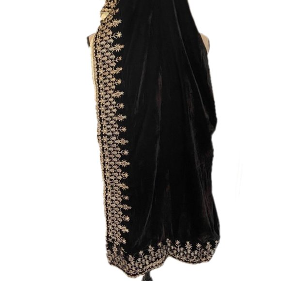Women’s Velvet Embroidered Shawl/Stole - Picture 2 of 5